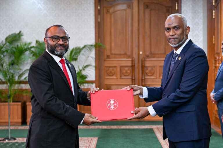 އައުޤާފުގެ ނިޒާމު ހަރުދަނާކޮށް، ޤާނޫނެއް ވުޖޫދުކުރާނަން: ޑރ. ޝަހީމް