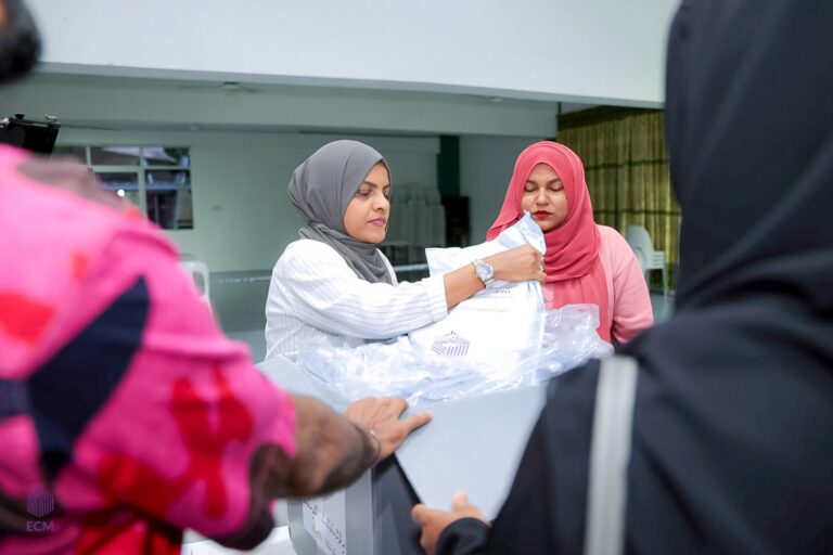 ލޯކަލް ކައުންސިލު އިންތިހާބުގެ ދެވަނަ ބުރުގެ ވޯޓުލުން ފެށިގެން ކުރިއަށް