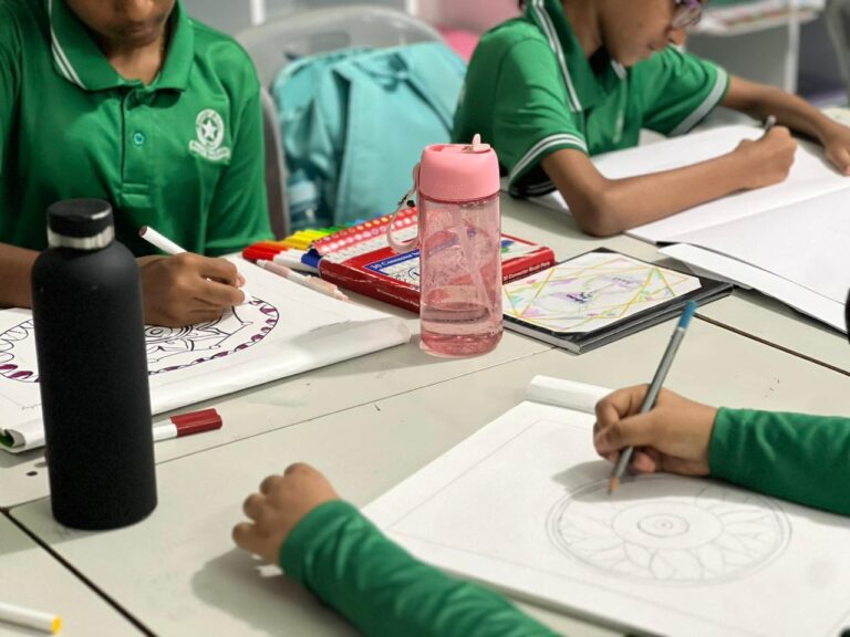އޯޓިޒަމް ހުންނަ ކުދިންނަށްވެސް ހަމަހަމަ ފުރުޞަތު ހޯދައިދޭންޖެހޭ: ރައީސް