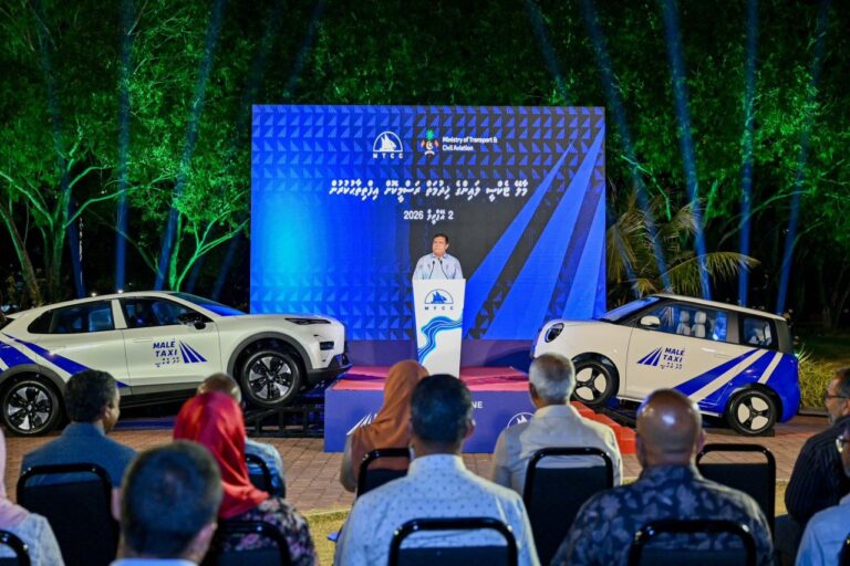 އައްޑޫގައިވެސް ސަރުކާރުން ޓެކްސީގެ ހިދުމަތް ފަށަނީ