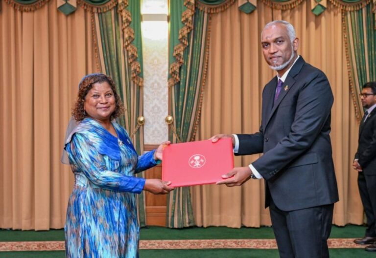 ސަލްމާގެ ވަޒީފާ އަލުން އިއާދަ ކޮށްދީފި