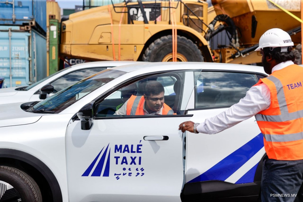 Big IYQZzLqBS10X4YQoDsxyedEXS