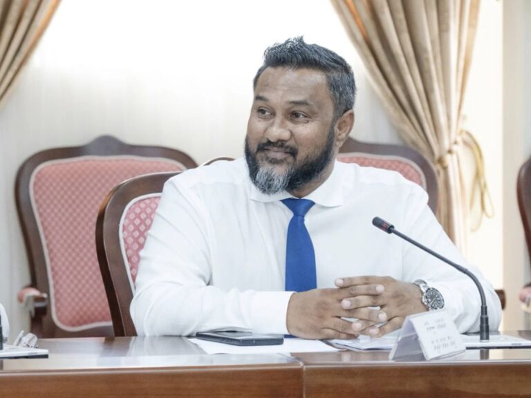 ބައި-އިލެކްޝަންގައި ވާދަނުކުރައްވަން ސިނާން ނިންމަވައިފި
