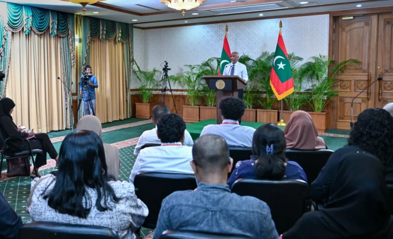 ގާނޫނުއަސާސީ ބަދަލުކުރަން ރައްޔިތުން ނުރުހޭ: ރައީސް