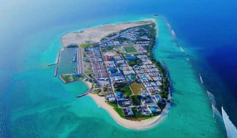 ދުވާފަރުގައި ބިދޭސީއަކަށް ތޫނު އެއްޗަކުން ހަމަލާދީ ޒަހަމްކޮށްލައިފި