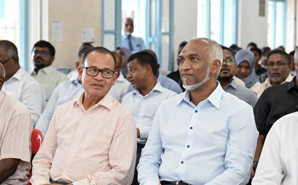 ރައީސް މުއިއްޒުގެ ވެރިކަމުގައި ގައުމަށް ޚިދުމަތްކުރުމުގައި ދެމި ހުންނާނަން: އާދަމް ޝަރީފް