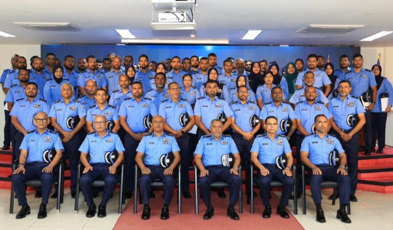 އޮފިސަރުންގެ އަގުވަޒަންކުރުމަށް ރަސްމިއްޔާތެއް ބާއްވައިފި