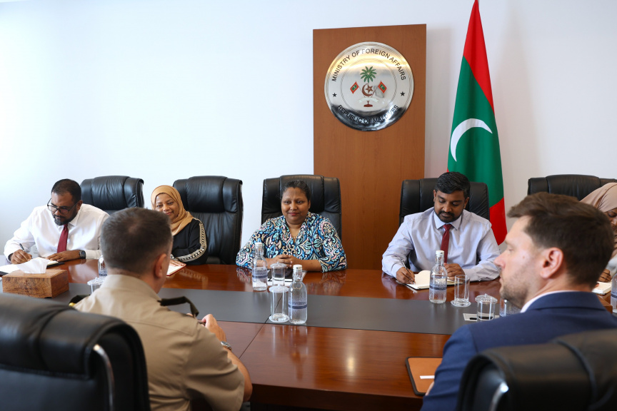 ރާއްޖެއާއި އެމެރިކާއާ ދެމެދު ދިފާޢީ އަދި ސަލާމަތީ ގުޅުން ބަދަހިކުރުމާ ގުޅޭގޮތުން މަޝްވަރާކޮށްފި
