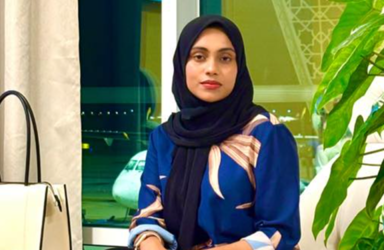އަދަދު ނޫހުގެ ޑޮކިޔުމެންޓްރީއާ ގުޅިގެން އީޝާ މިރޭ ފުލުހަށް ހާޒިރުކުރަނީ