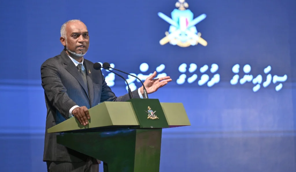 raees Muizzu