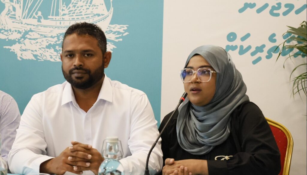 އިހަވަންދޫ ކައުންސިލަށް އިންތިޚާބުވެވަޑައިގެންނެވި 2 މެންބަރުން ޕީއެންސީއަށް