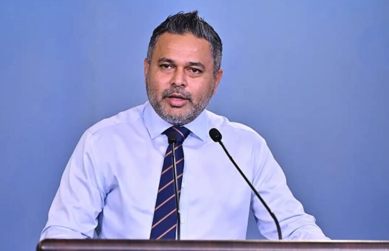 މިފްކޯ އަމިއްލަ ފައިމައްޗަށް ތެދުވެ، ސަރުކާރުގެ ސަބްސިޑީއާ ނުލައި ހިންގޭ ހާލަތަކަށް އަތުވެއްޖެ