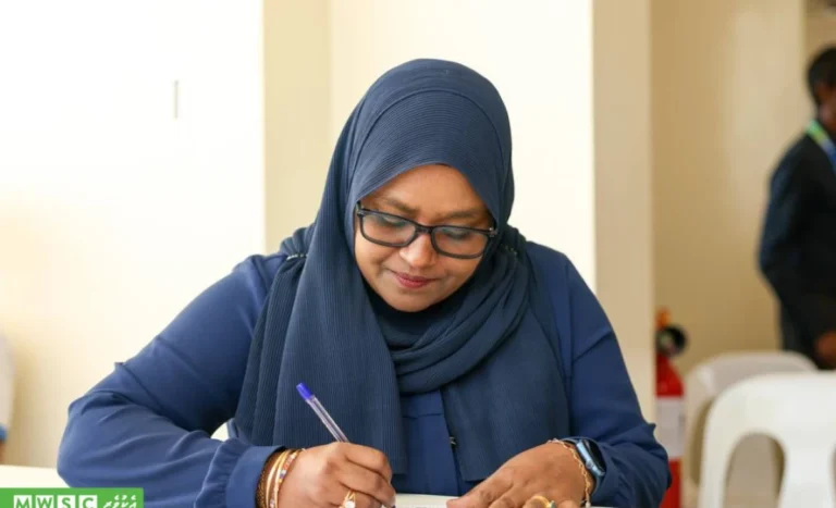 އެމްޑަބްލިޔުއެސްސީގެ ޗެއަރޕާސަންގެ މަޤާމުން ޝަމްހޫޒާ ވަކިކޮށްފި