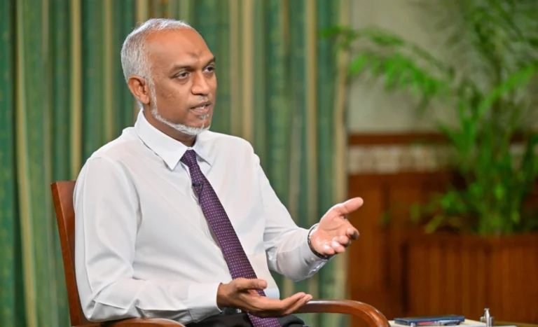 ސިޔާސީ އިސް ފަރާތްތަކުން ޤައުމުގައި ހަމަޖެހުން ގާއިމުކުރަން މަސައްކަތް ކުރަންވާނެ: ރައީސް