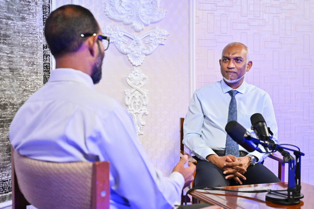 ރާއްޖޭގެ މަސްވެރިން މަދުވީ އެމްޑީޕީ ސަރުކާރުން ފެނަކައިން ވަޒީފާ ދިނުމުން: ރައީސް