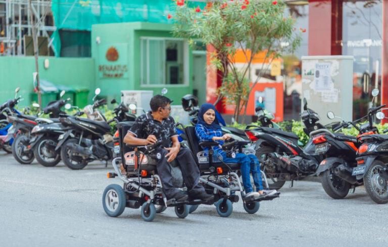 ބޭންކް އޮފް މޯލްޑިވްސްއިން 30 ފުރޮޅުލީ ގޮނޑި ހަދިޔާކޮށްފި