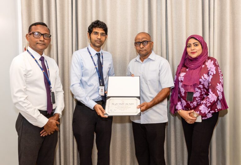 37 އަހަރަށްވުރެ ގިނަ ދުވަހު ސްޓެލްކޯއަށް ޚިދުމަތް ކޮށްދެއްވެވި މުޙައްމަދު ރިޓަޔަރ ކުރައްވައިފި