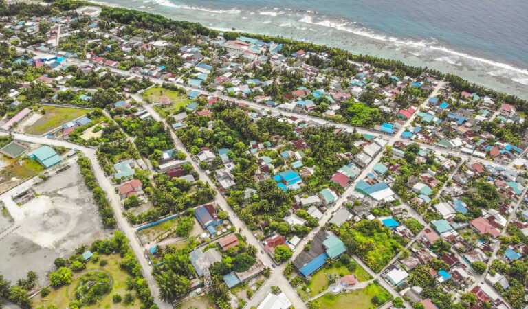 ހިތަދޫގައި މަސްތުވާތަކެތި ބޭނުންކުރާ ގެއެއް ބަންދުކުރަން އަމުރެއް ނެރެފި