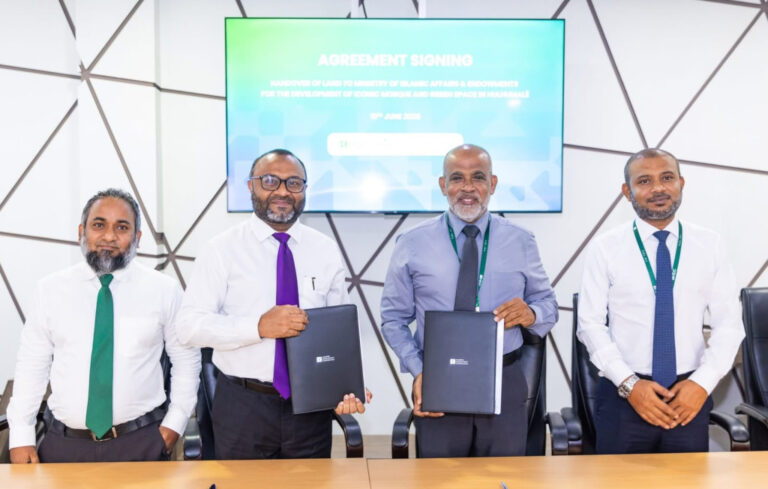 ރާއްޖޭގެ އެންމެ ބޮޑު މިސްކިތް ހުޅުމާލޭގައި ބިނާކުރުމަށް ބޭނުންވާ ބިން ހަވާލުކޮށްފި