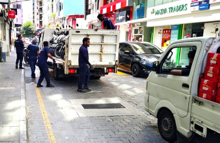 ޤަވައިދާ ޚިލާފަށް ޕާކުކުރި 72 ސައިކަލު ޓޯކޮށްފި