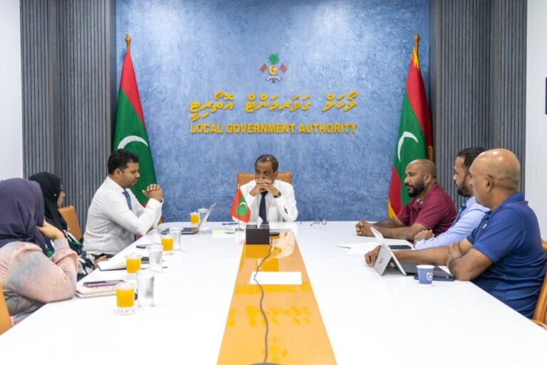 އަތޮޅު ކައުންސިލް މައިގްރޭޝަނާ ގުޅޭ ގޮތުން އިކޮނޮމިކް މިނިސްޓްރީއާ ބައްދަލުކޮށްފި