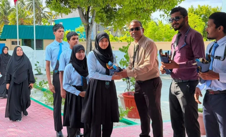 މުޅިން އަލަށް ހަތަރު ސުކޫލެއްގައި މަތީ ސާނަވީ ފަށައިފި