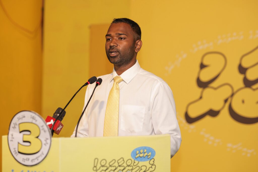 އެމްޑީޕީގެ ޗެއާޕާސަން އިންތިހާބުގައި އޮޅުވާލުންތަކެއް ހުރިކަމަށް މީކާއިލް ތުހުމަތުކުރައްވައިފި