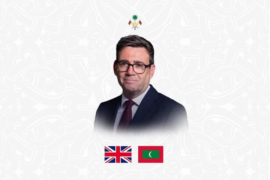 އިނގިރޭސިވިލާތުގެ އައު ބޮޑުވަޒީރަށް ރައީސްގެ ތަހުނިޔާ
