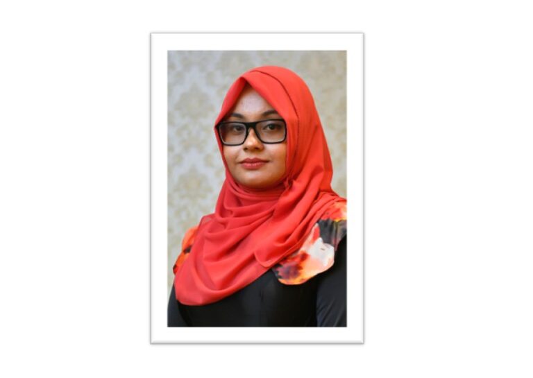 ވަޒީފާއާ ބެހޭ ޓްރައިބިއުނަލްގެ ނައިބު ރައީސްކަމުން މަހީރާ ވަކިކޮށްފި