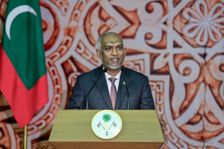 ރައީސް ދެއްވި އުފާވެރި ޚަބަރު: ރައްޔިތުންނަށް ބޭސް ލިބުމުގެ މައްސަލަ ތިން މަސް ތެރޭ ހައްލުވާނެ