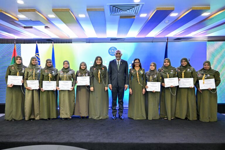 ޤައުމީ ގަރލް ގައިޑް ދުވަސް ކަނޑައަޅައި ފުރަތަމަ ފަހަރަށް އެދުވަސް ފާހަގަކޮށްފި
