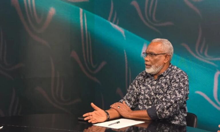 އެމްޑީޕީ އޮތީ ފެއިލްވެފައި، އެ ޕާޓީން އިޤްތިޞާދީ ވާހަކަދެއްކުން ގޯސް: ޢަބްދުއްރަޙީމް