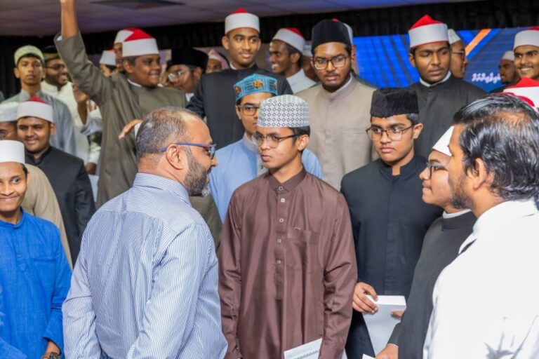 ޒުވާން ޚަޠީބުންގެ ޤައުމީ މަހާސިންތާގައި ބައިވެރިވުމުގެ ފުރުސަތު ހުޅުވާލައިފި