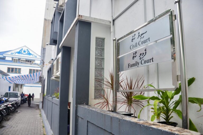 ފެނަކައިން ކުޅުދުއްފުއްޓަށް ކަރަންޓު ދިނުމަށް ސިޓީ ކައުންސިލާއެކު އެއްބަސްވުމެއް ހަދަން ނުޖެހޭނެކަމަށް ސިވިލް ކޯޓުން ކަނޑައަޅައިފި