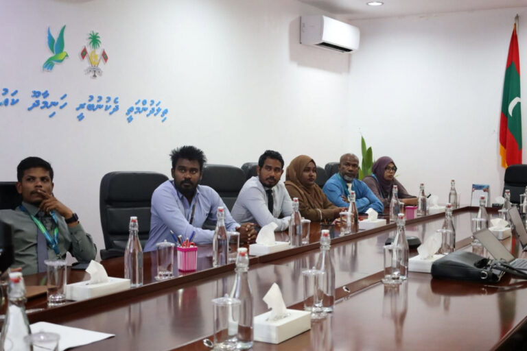 ހަނިމާދޫގެ ހުރިހާ ގެއެއްގައި ސޯލާ ޕެނަލް ހަރުކުރުމުގެ މަސައްކަތް ކައުންސިލުން ފަށަނީ