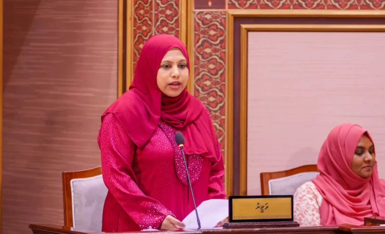 މިނިވަން 60 ފާހަގަކުރަން ހަރަދުކުރީ 4.1 މިލިއަން ރުފިޔާ
