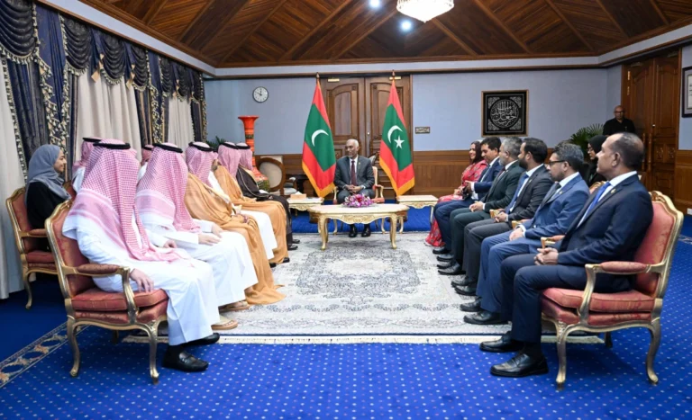 ސަޢޫދީ ޢަރަބިއްޔާގެ ވަފުދު، ރައީސްގެ އަރިހަށް އިހުތިރާމުގެ ޒިޔާރަތެއް ކުރައްވައިފި