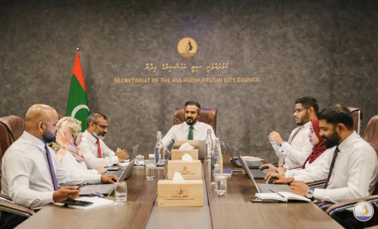 ހދ.އަތޮޅު ބޯޑު އެކުލަވާލުމުގެ މަސައްކަތް ހުއްޓާލަން އަންގައިފި