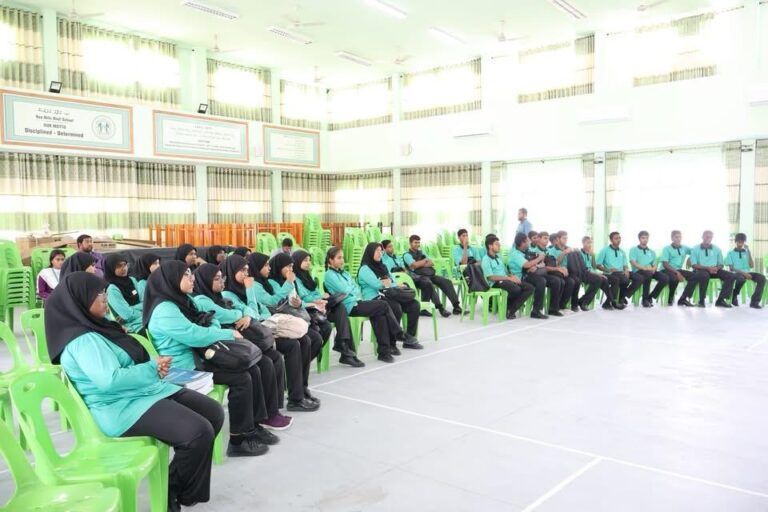 ހޯރަފުށީ ސްކޫލް ދަރިވަރުންނަށް ކަރަންޓާ ބެހޭ ޚާއްސަ މައުލޫމާތު ސެޝަނެއް ބާއްވައިފި