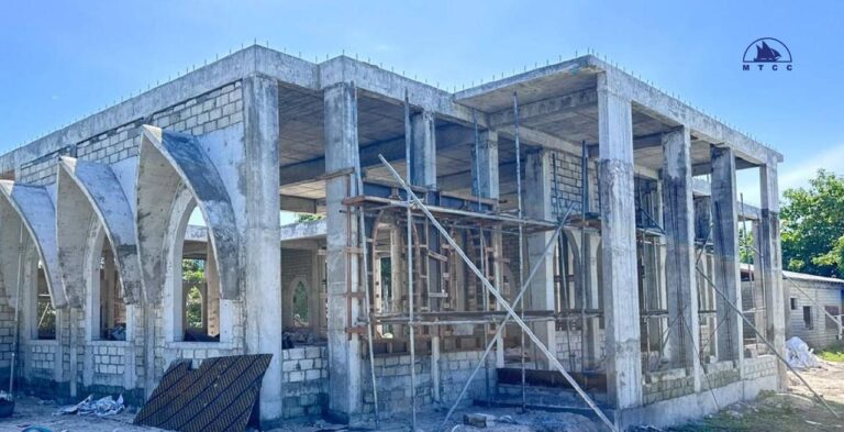 ހަނިމާދޫގައި ތަރައްޤީކުރާ މިސްކިތުގައި މިހާރު ކުރިއަށްދަނީ އެންމެ ތިރީ ފަންގިފިލާގެ މަސައްކަތް
