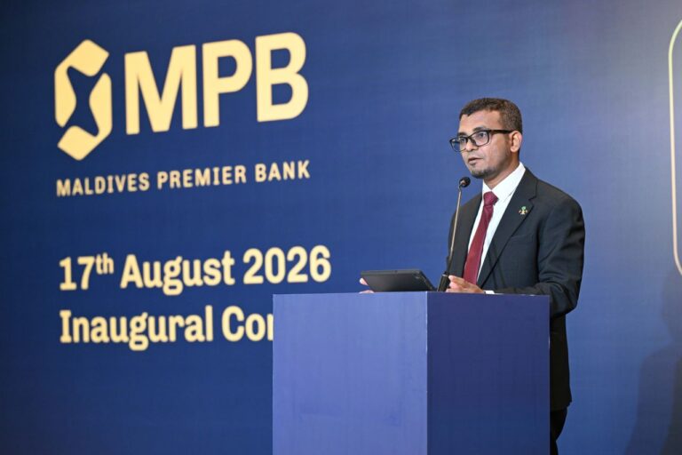 ބޭންކުތަކުގެ މެނޭޖްމަންޓް ލެވެލްގެ މަގާމުތަކުގައި ދިވެހިން 80 ޕަސަންޓަށް އިތުރުކުރުމަކީ އަމާޒެއް: މުނައްވަރު