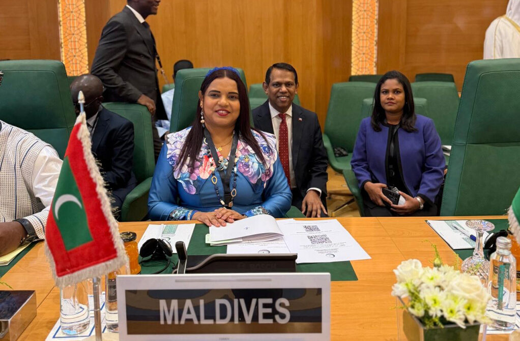 iruthishaam minister