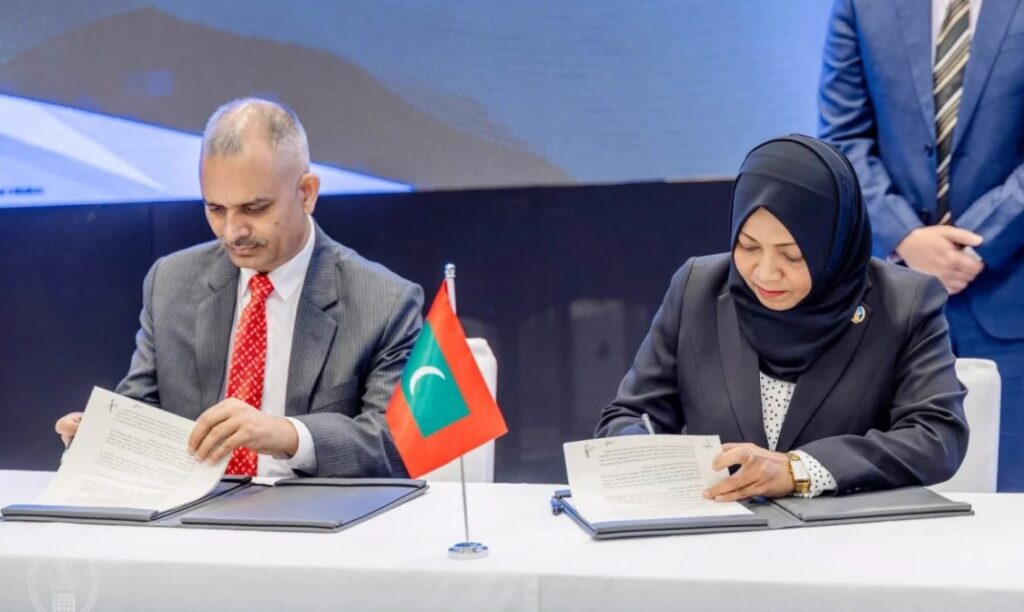 މުދާ އައުމުގެ ކުރިން މައުލޫމާތު ބަދަލުކުރުމަށް ރާއްޖެ ހިމެނޭހެން ސަރަހައްދީ ހަތަރު ގައުމަކުން އެމްއޯއައިއެއްގައި ސޮއިކޮށްފި