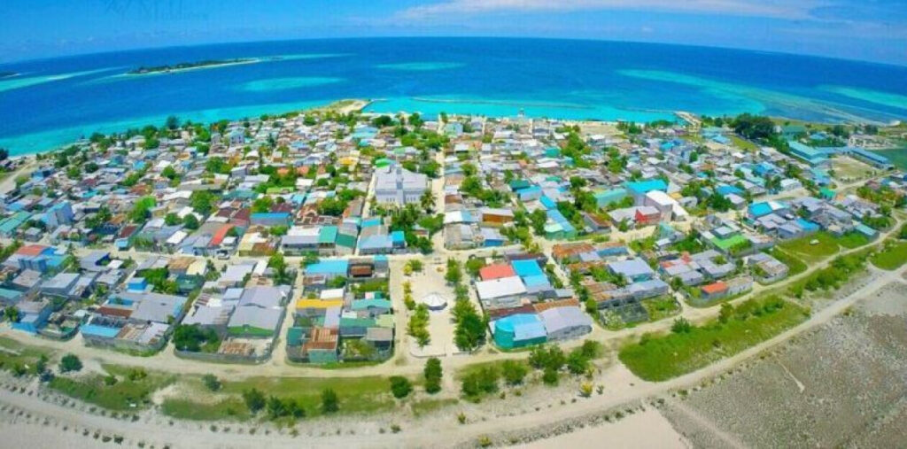 ހިންނަވަރުގެ ރަށްވެހިކަން ދޫކޮށްލާ ނަމަ ދެހާސް ރުފިޔާގެ ފީއެއް ނަގަން ކައުންސިލުން ނިންމައިފި