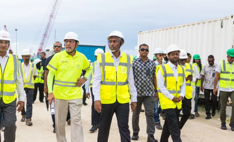 އިންޑިއާގެ ސަޕޯޓް ލިބޭ، ތިލަމާލެ ބްރިޖު މަޝްރޫޢު ހަލުވި ކުރެވިއްޖެ: ރައީސް