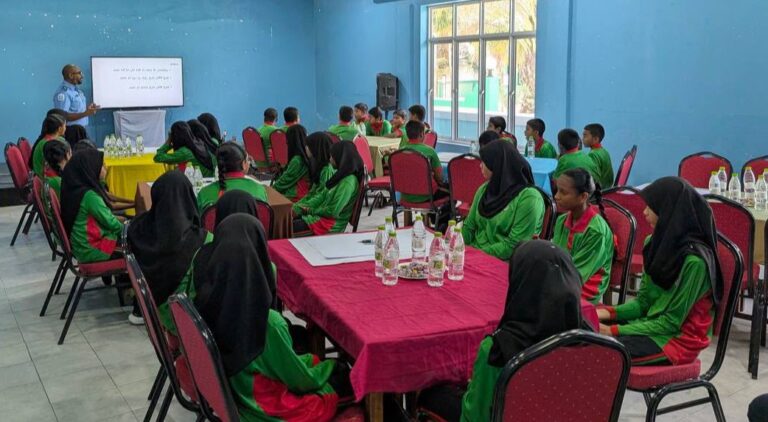 މަގުމަތީގެ ސަލާމަތާއި ރައްކާތެރިކަމަށް ސުކޫލު ދަރިވަރުން އަހުލުވެރިކުރުވުމަށް މައުލޫމާތުދީފި