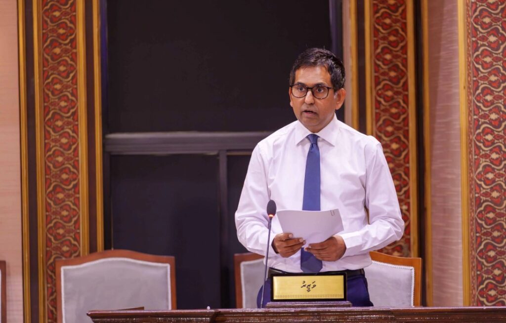 އިކޮނޮމިކް މިނިސްޓަރު ސަޢީދު ޖަވާބުދާރީވެވަޑައިގަތުމަށް ގަޑިއިރެއް ދޭން އާންމު ކޮމިޓީން ފާސްކޮށްފި