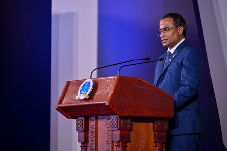 މެޖިސްޓްރޭޓް ކޯޓުތަކުގެ އައު ޤަވާއިދާއެކު ޝަރީޢަތްތައް ހިންގުން ހަރުދަނާވާނެ: އުއްތަމަ ފަނޑިޔާރު