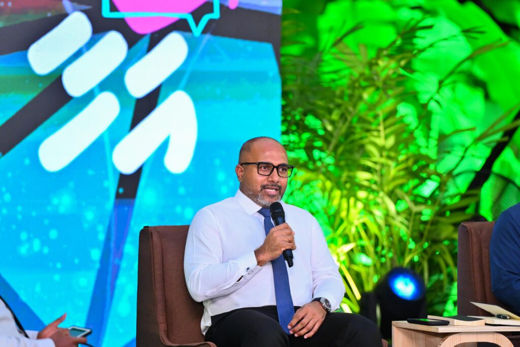 އަންނަ މެއި މަހުގެ ނިޔަލަށް ގަވާއިދާ ހިލާފަށް އުޅޭ ބިދޭސީންގެ މައްސަލަ ހައްލުކުރެވޭނެ: އިހުސާން
