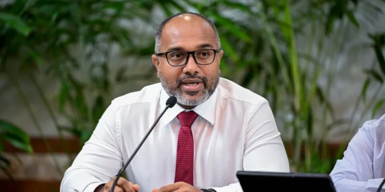Ihusan minister
